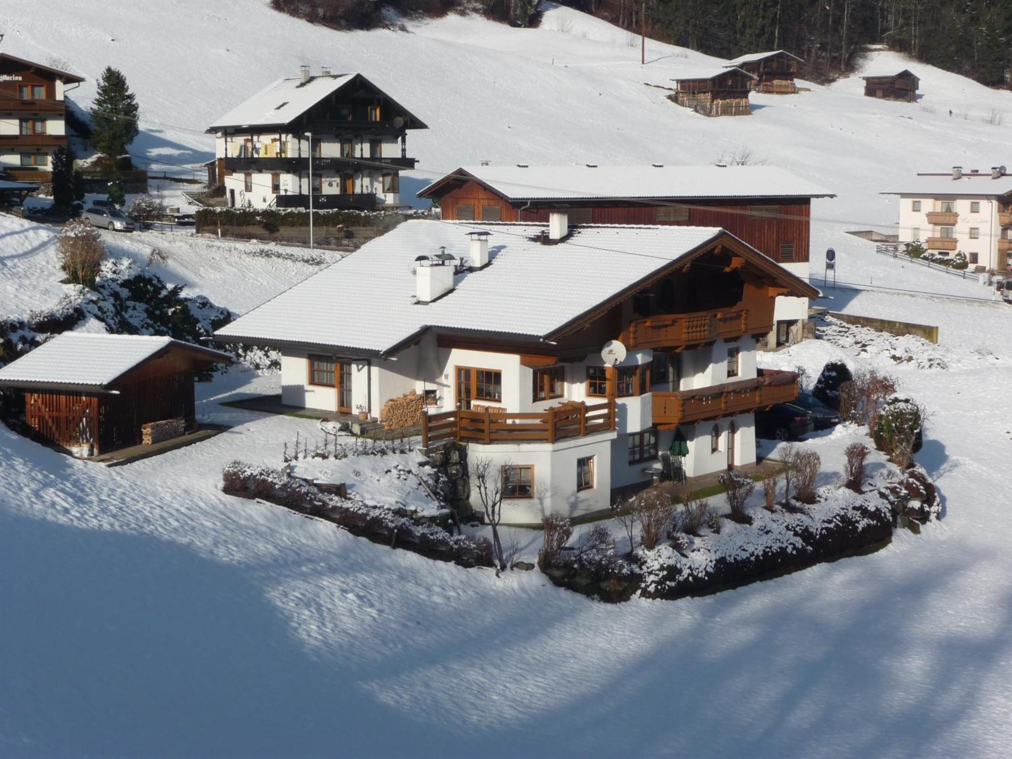 Landhaus Maria Финкенберг Екстериор снимка
